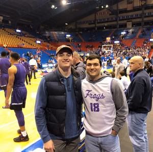 Meet your Posher, Zachary